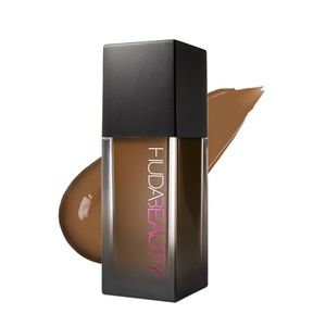 Huda Beauty #FauxFilter Luminous Matte Foundation in Chocolate Truffle 540G